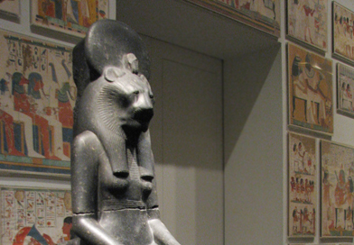 Estatua de Sekhmet sentada (capa)